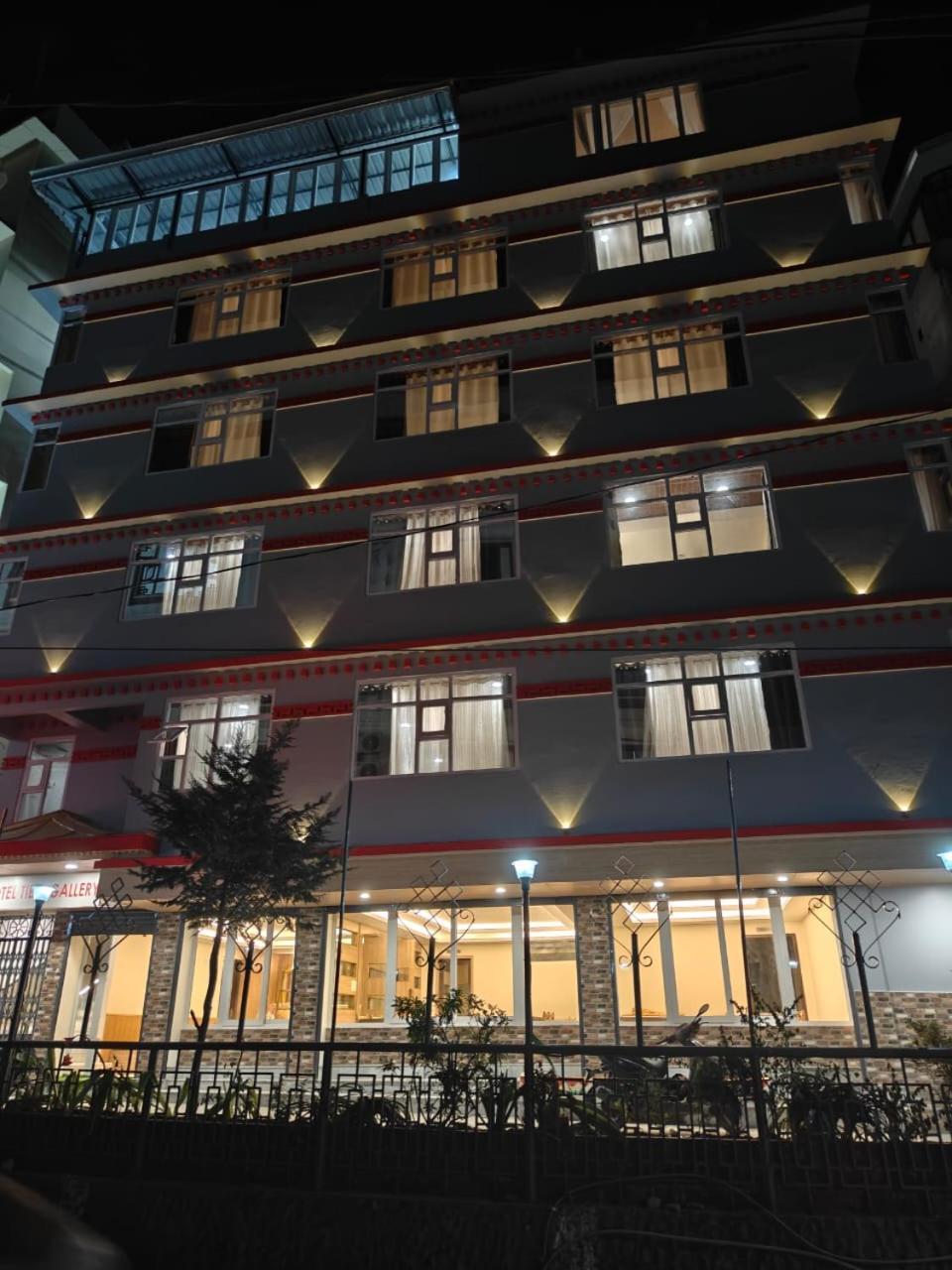 Hotel Tibet Gallery جانجتوك المظهر الخارجي الصورة